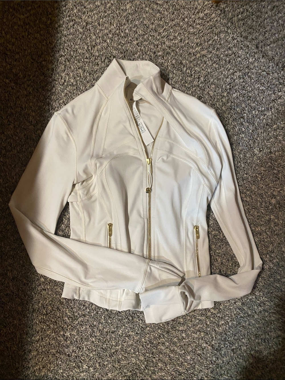 lululemon Define Cropped Jacket
Nulu